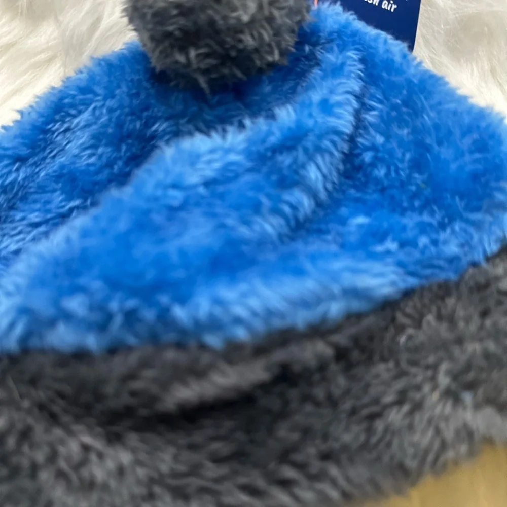🩷5/$10 Blue and Gray Dogs  Winter Hat